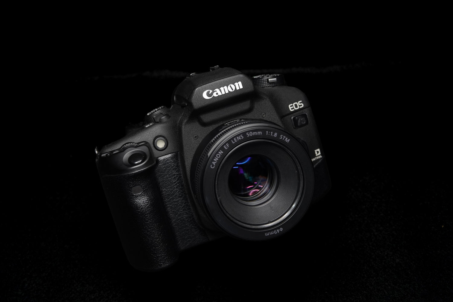 【作例レビュー】黄色で彩る新宿の街　Canon EOS 7s × Canon EF 50mm f/1.8 STM