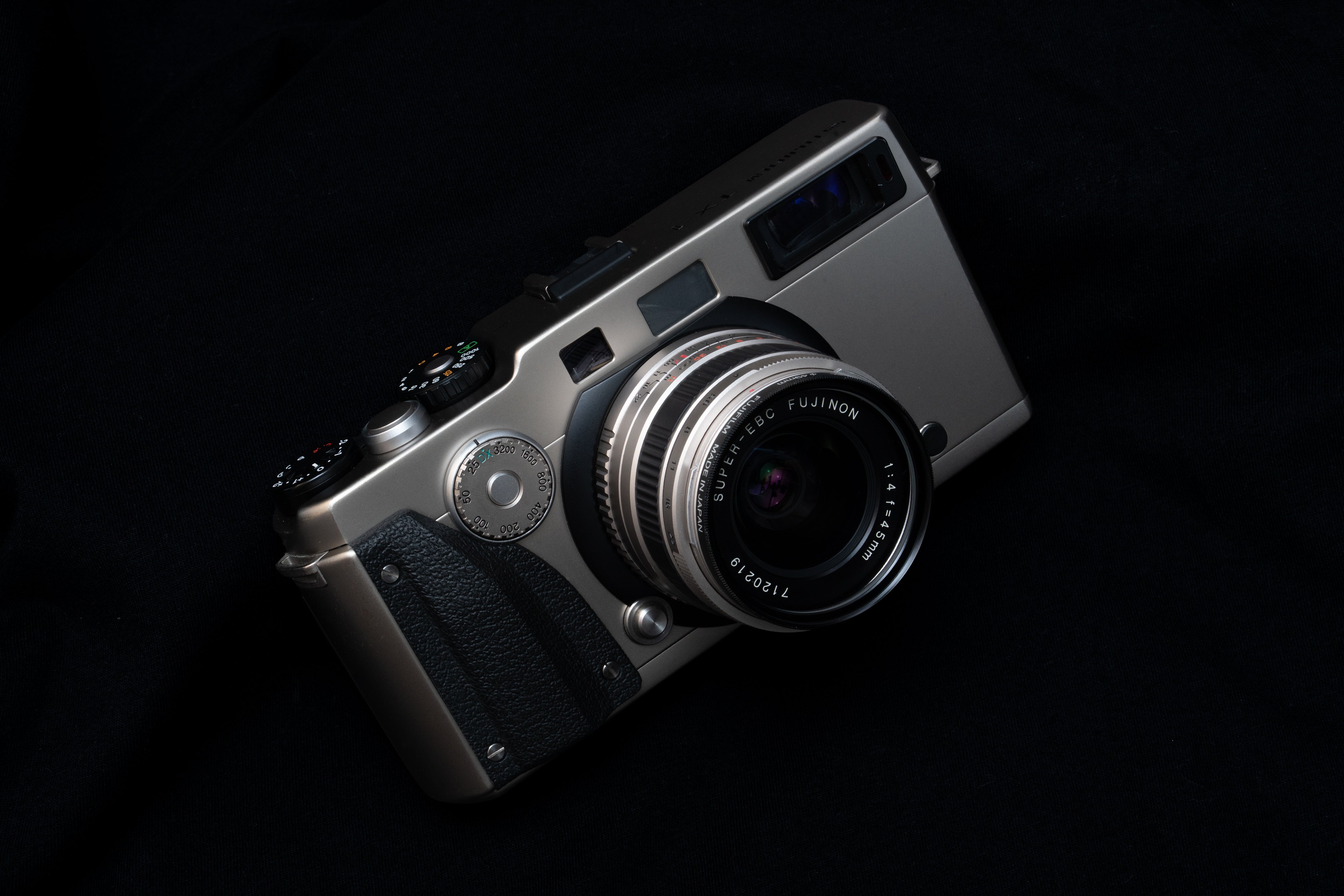 作例付き】簡単操作のお手軽CCDデジカメ、Canon IXY digital 910 IS