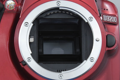 【中古】Nikon ニコン D3200 18-55 VR レンズキット レッド