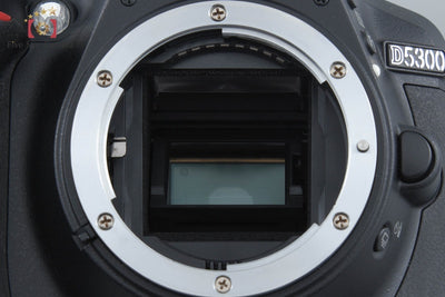 【中古】Nikon ニコン D5300 18-55 VR II レンズキット ブラック シャッター回数僅少