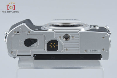 【中古】OLYMPUS オリンパス OM-D E-M5 Mark III シルバー ミラーレス一眼カメラ シャッター回数僅少