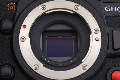 【中古】Panasonic パナソニック LUMIX DC-GH6 ミラーレス一眼カメラ