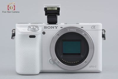 Used: SONY Sony α6000 ILCE-6000L White Power Zoom Lens Kit, Low Shutter Count
