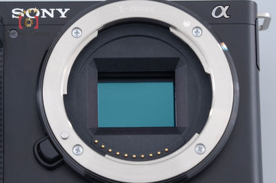 [Used] Sony α VLOGCAM ZV-E10 Power Zoom Lens Kit Black + GP-VPT2BT Shooting Grip, Low Shutter Count