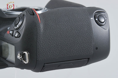 [Used] Nikon D2XS Digital SLR Camera