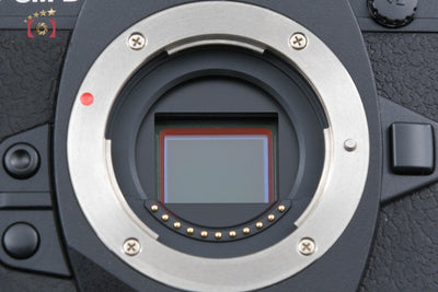 【中古】OLYMPUS オリンパス OM-D E-M1 ブラック ミラーレス一眼カメラ シャッター回数僅少