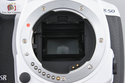 【中古】PENTAX ペンタックス K-50 ホワイト 18-135 WR レンズキット シャッター回数僅少 元箱付き
