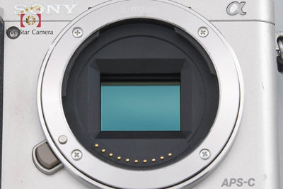 【中古】SONY ソニー α6000 ILCE-6000 シルバー ミラーレス一眼カメラ 多言語対応