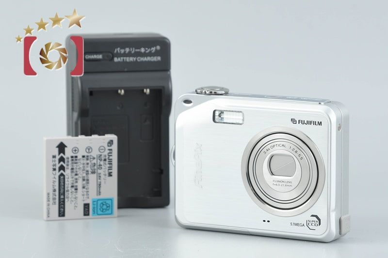【中古】FUJIFILM 富士フイルム FinePix V10 シルバー コンパクトデジタルカメラ