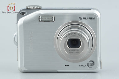 【中古】FUJIFILM 富士フイルム FinePix V10 シルバー コンパクトデジタルカメラ