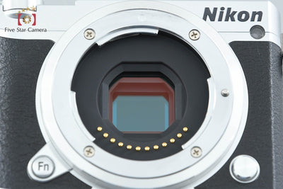 [Used] Nikon 1 J5 Silver Standard Power Zoom Kit - Low Shutter Count