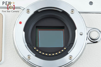Used: OLYMPUS PEN Lite E-PL7 EZ Double Zoom Kit White, Low Shutter Count, Original Box Included