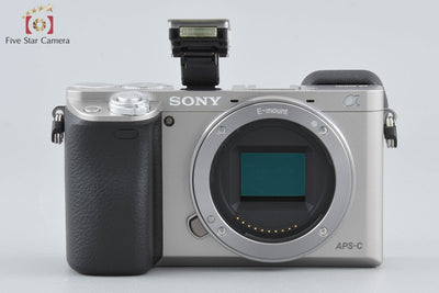 【中古】SONY ソニー α6000 ILCE-6000 ダブルズームレンズキット シルバー シャッター回数僅少 多言語対応