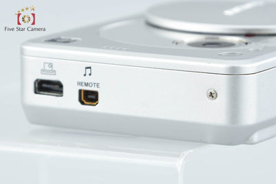 【中古】FUJIFILM 富士フイルム FINEPIX 50i シルバー コンパクトデジタルカメラ 元箱付き