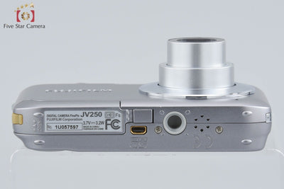 【中古】FUJIFILM 富士フイルム FINEPIX JV250 シルバー コンパクトデジタルカメラ 元箱付き