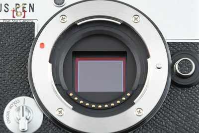 Used: OM SYSTEM (OLYMPUS) OM System PEN E-P7 Double Zoom Kit Silver - Low Shutter Count, Original Box Included