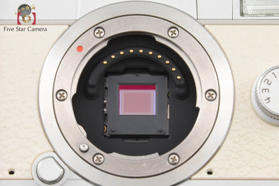 【中古】PENTAX ペンタックス Q ホワイト ミラーレス一眼カメラ シャッター回数僅少