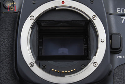 [Used] Canon EOS 7 + BP-300 Battery Pack