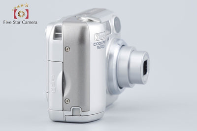 [Used] Nikon COOLPIX E3200 Silver Compact Digital Camera