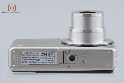 【中古】FUJIFILM 富士フイルム FINEPIX F50fd シルバー コンパクトデジタルカメラ