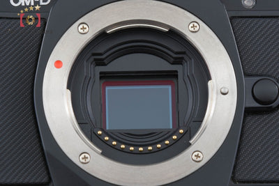 【中古】OLYMPUS オリンパス OM-D E-M5 ブラック ミラーレス一眼カメラ シャッター回数僅少