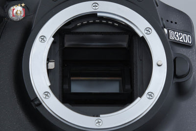【中古】Nikon ニコン D3200 18-55 VR レンズキット ブラック