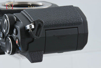 【中古】OLYMPUS オリンパス OM-D E-M5 Mark II ブラック ミラーレス一眼カメラ シャッター回数僅少