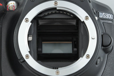 【中古】Nikon ニコン D5300 ダブルズームキット ブラック