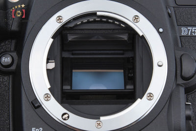 【中古】Nikon ニコン D7500 18-140 VR レンズキット シャッター回数僅少 元箱付き