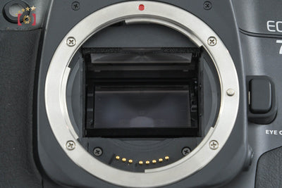 【中古】Canon キヤノン EOS 7 + BP-300 バッテリーパック