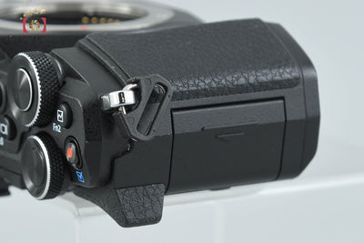 【中古】OLYMPUS オリンパス OM-D E-M5 Mark II ブラック ミラーレス一眼カメラ シャッター回数僅少