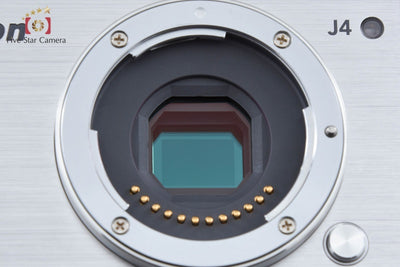 【中古】Nikon ニコン 1 J4 シルバー 標準パワーズームレンズキット シャッター回数僅少