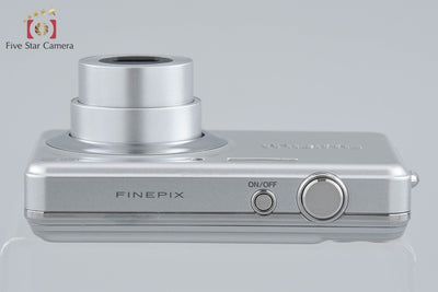【中古】FUJIFILM 富士フイルム FINEPIX J30 シルバー コンパクトデジタルカメラ