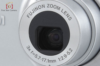 【中古】FUJIFILM 富士フイルム FINEPIX J30 シルバー コンパクトデジタルカメラ