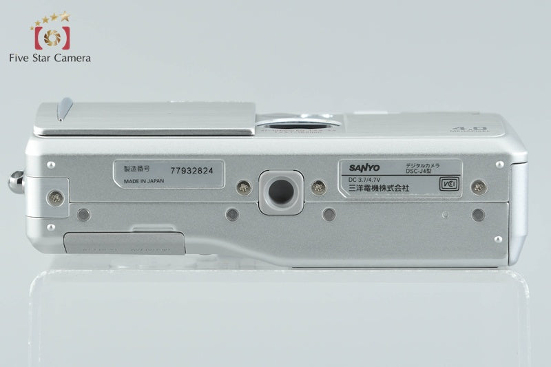 中古】SANYO 三洋電機 Xacti DSC-J4 シルバー コンパクトデジタル