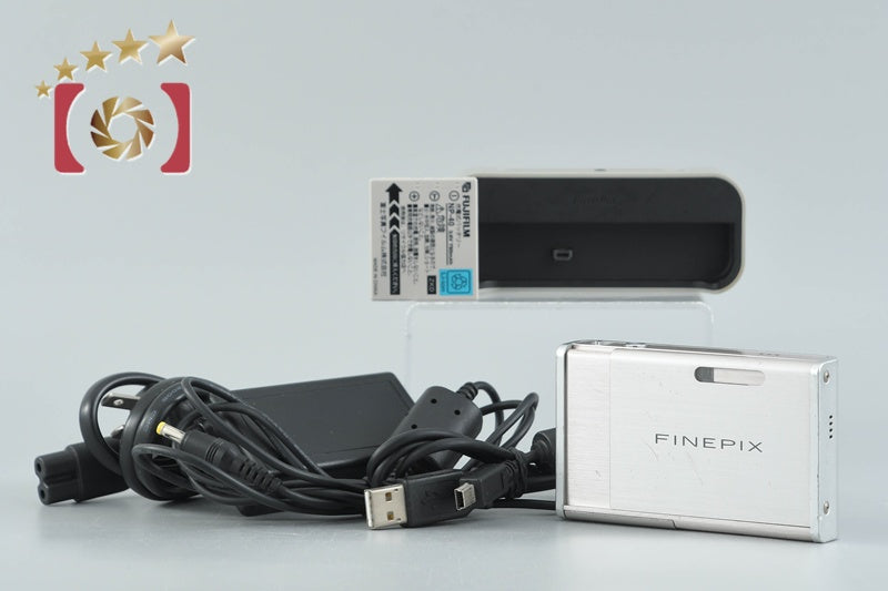【中古】FUJIFILM 富士フイルム FinePix Z2 シルバー コンパクトデジタルカメラ