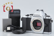 【中古】OLYMPUS オリンパス OM-D E-M5 シルバー ミラーレス一眼カメラ シャッター回数僅少