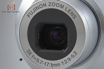 【中古】FUJIFILM 富士フイルム FinePix AV100 シルバー コンパクトデジタルカメラ