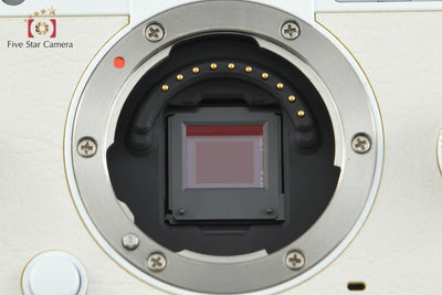 【中古】PENTAX ペンタックス Q-S1 ホワイト ズームレンズキット シャッター回数僅少 元箱付き