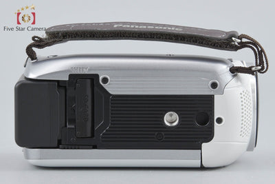 【中古】Panasonic パナソニック HC-V300M ホワイト デジタルハイビジョンビデオカメラ