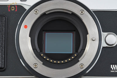 【中古】OLYMPUS オリンパス PEN E-P5 シルバー ミラーレス一眼カメラ シャッター回数僅少