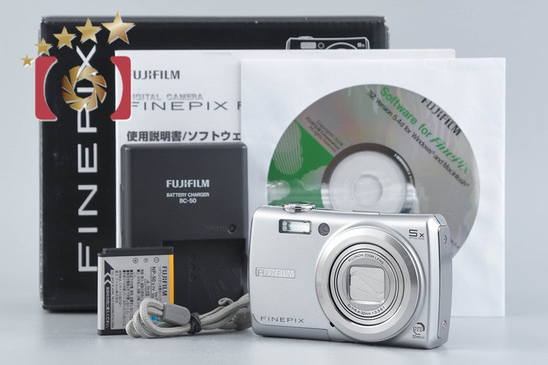 【中古】FUJIFILM 富士フイルム FINEPIX F100fd ダークシルバー コンパクトデジタルカメラ 元箱付き