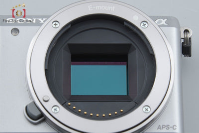 【中古】SONY ソニー α5000 ILCE-5000 パワーズームレンズキット シルバー シャッター回数僅少 多言語対応