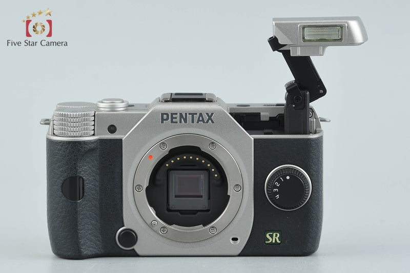 ★ シャッター数9,740回★ PENTAX ペンタックス Q7 レンズキット 中古】PENTAX ペンタックス Q7 ズームレンズキット シルバー