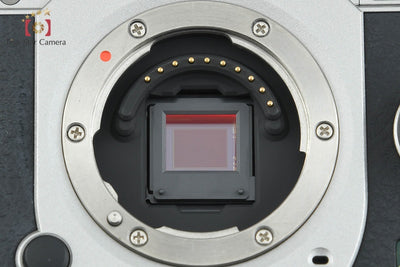 【中古】PENTAX ペンタックス Q7 ズームレンズキット シルバー シャッター回数僅少