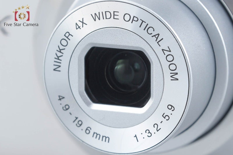 中古】Nikon ニコン COOLPIX S3000 ピュアシルバー コンパクトデジタル