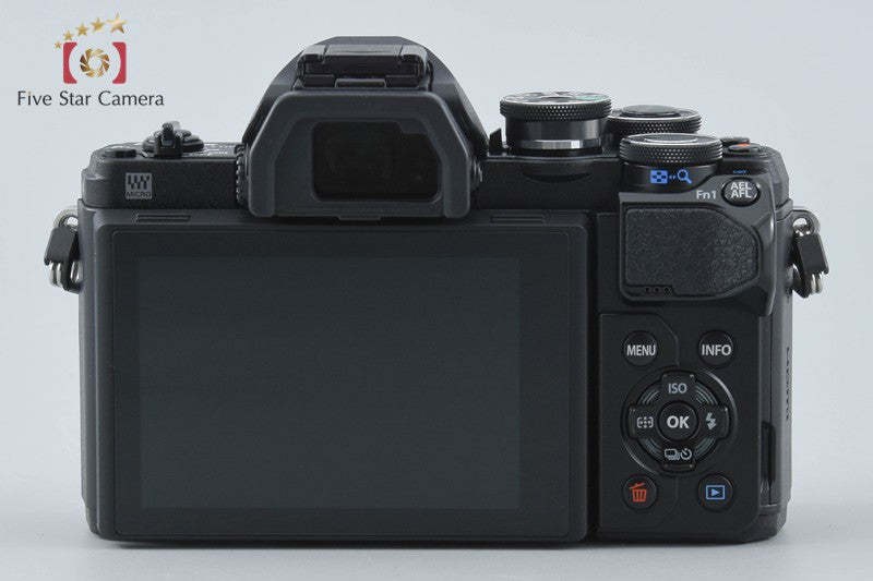中古】OLYMPUS オリンパス OM-D E-M10 Mark III EZ ダブルズームキット