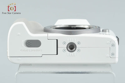 【中古】Canon キヤノン EOS Kiss M2 ホワイト ミラーレス一眼カメラ