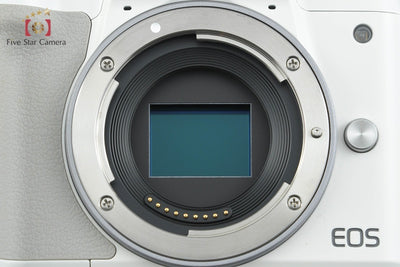 【中古】Canon キヤノン EOS Kiss M2 ホワイト ミラーレス一眼カメラ
