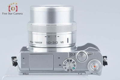 【中古】Nikon ニコン 1 J5 シルバー 標準パワーズームキット シャッター回数僅少 元箱付き